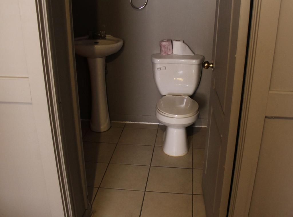 Toronto Central Hotel Екстер'єр фото