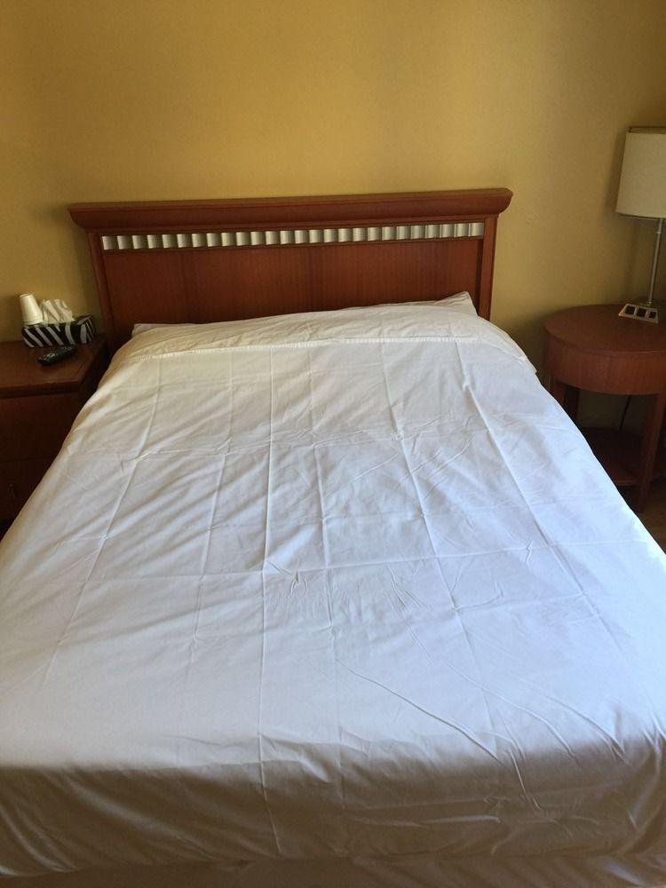 Toronto Central Hotel Екстер'єр фото